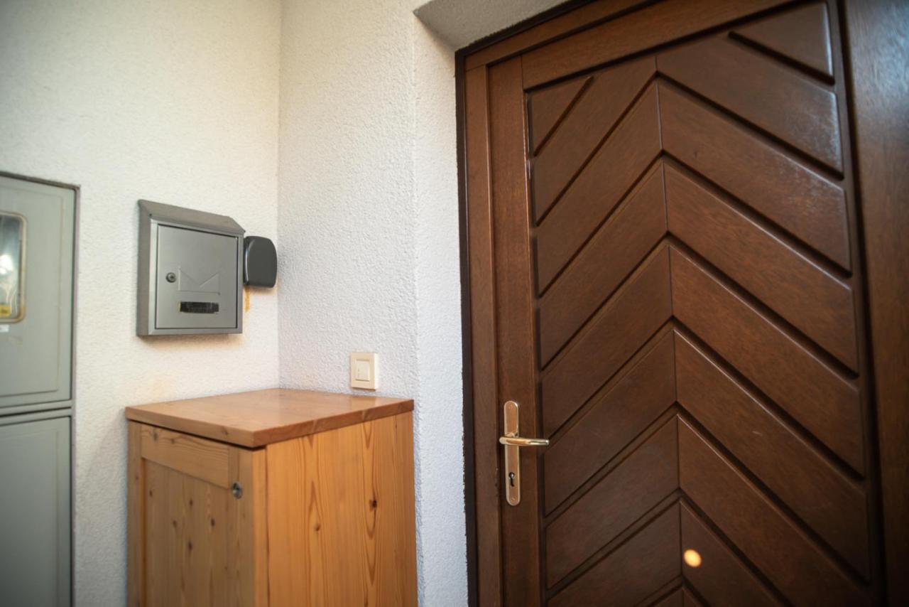 Pritlicni Apartma Hribovc Z Atrijem Kranjska Gora Exteriér fotografie
