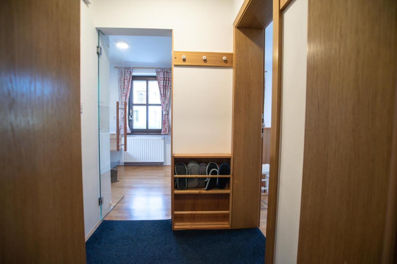 Pritlicni Apartma Hribovc Z Atrijem Kranjska Gora Exteriér fotografie